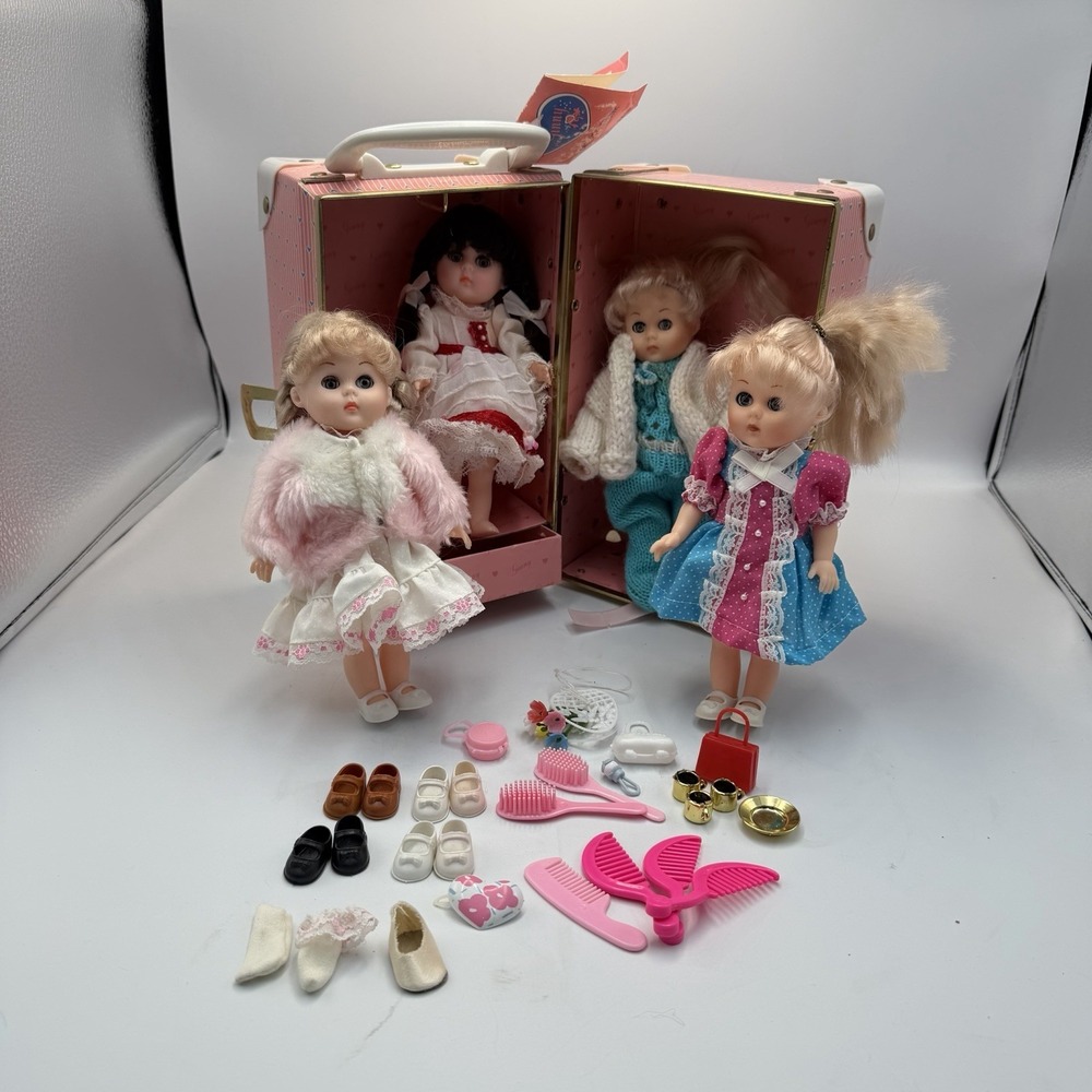 Vintage Lot of 4 Vogue Ginny Dolls Blonde Brunette And Fashion Trunk 1987